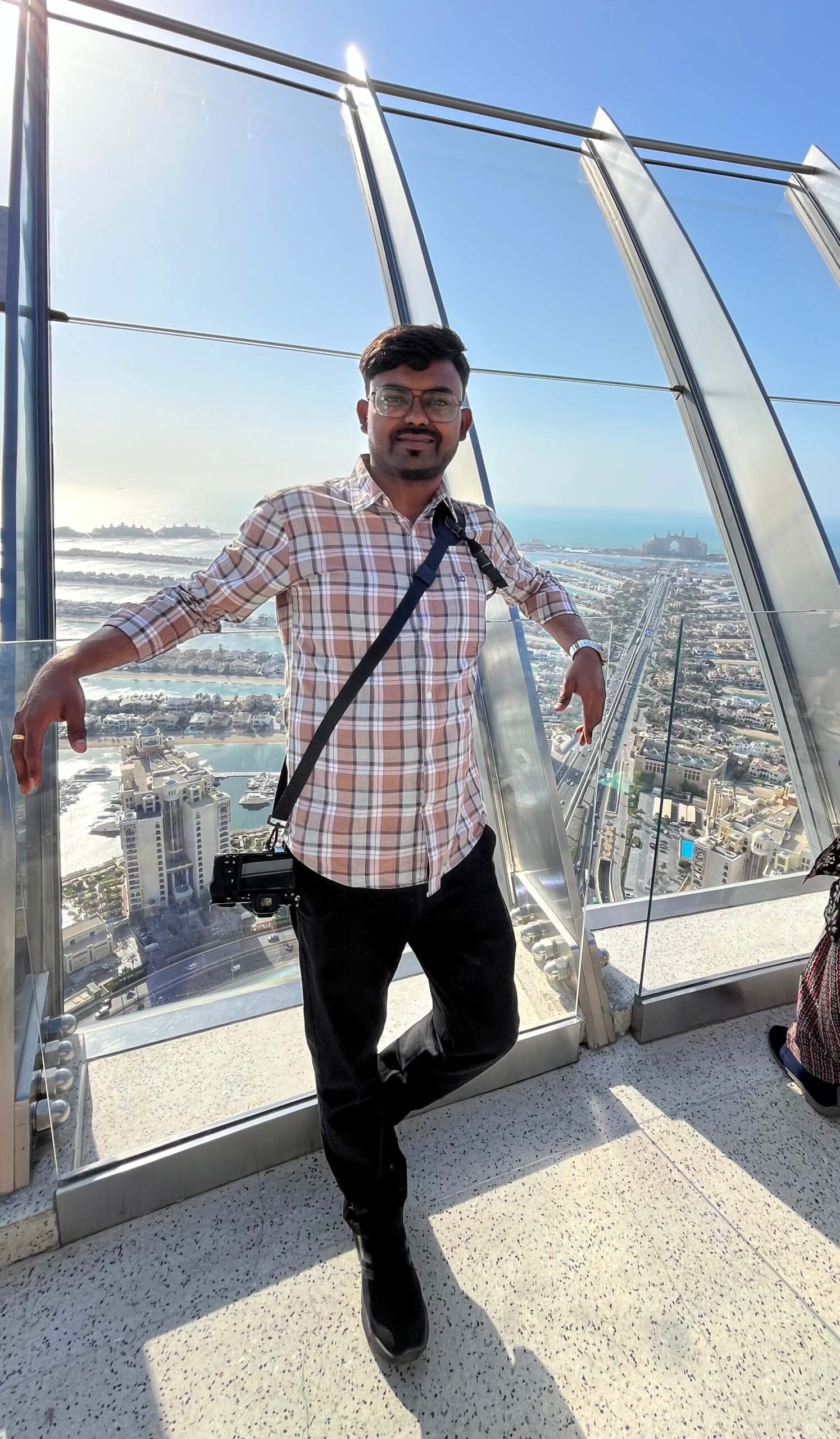 Ashutosh Rukhaiyar man behind TravellerwithTales